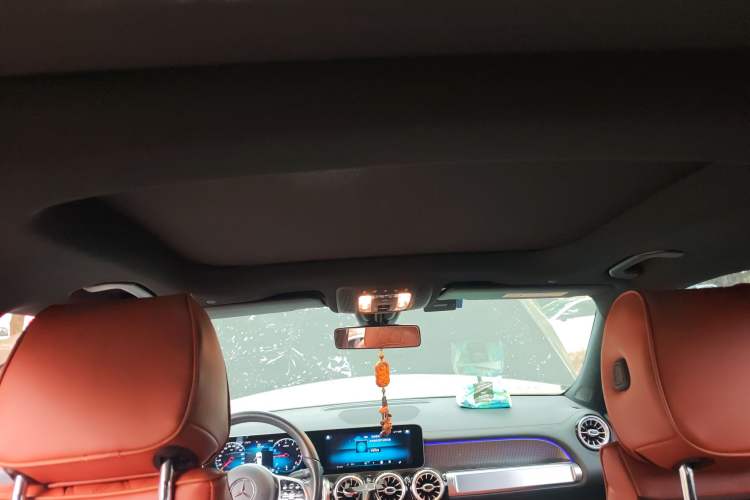 Used Mercedes-Benz GLB 2020 Facelift GLB 200 Fashion Edition Headliner