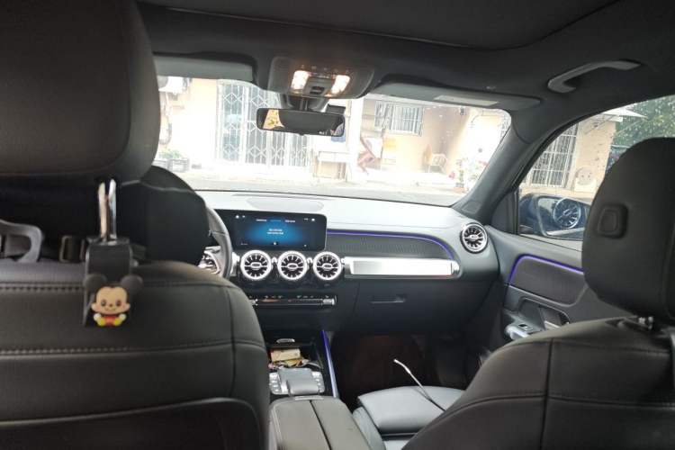 Used Mercedes-Benz GLB 2020 Updated GLB 200 Dynamic Edition Headliner