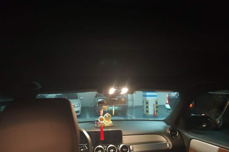 Used Mercedes-Benz GLB 2020 GLB 180 Dynamic Edition Headliner