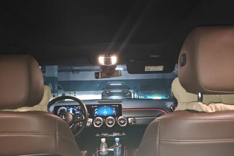 Used Mercedes-Benz GLB 2020 GLB 200 Stylish Edition Headliner