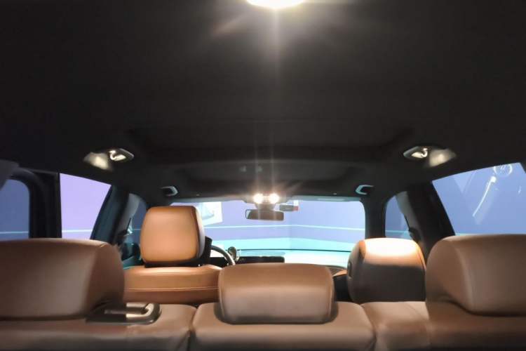 Used Mercedes-Benz GLB 2020 Facelift GLB 200 Fashion Edition Headliner