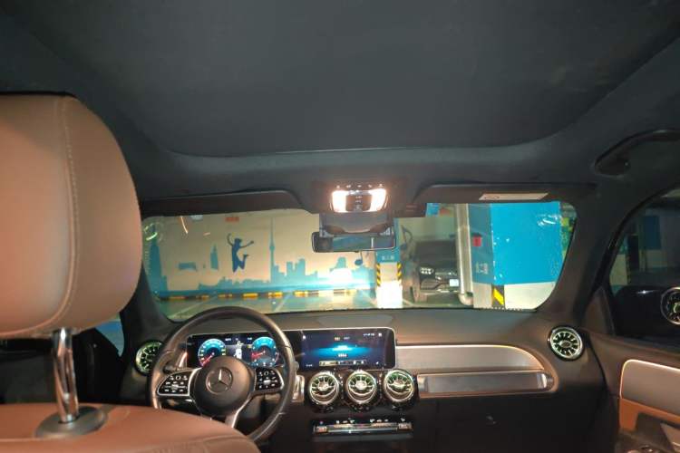 Used Mercedes-Benz GLB 2020 GLB 180 Dynamic Edition Headliner