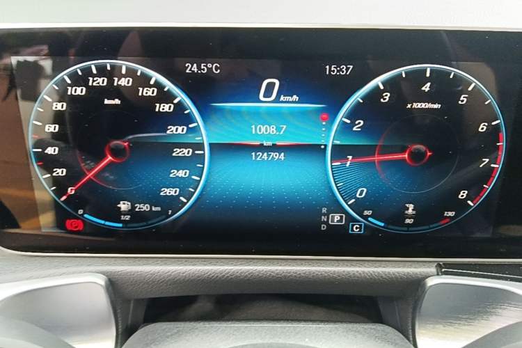Used Mercedes-Benz GLB 2020 Updated GLB 200 Dynamic Edition Instrument Cluster