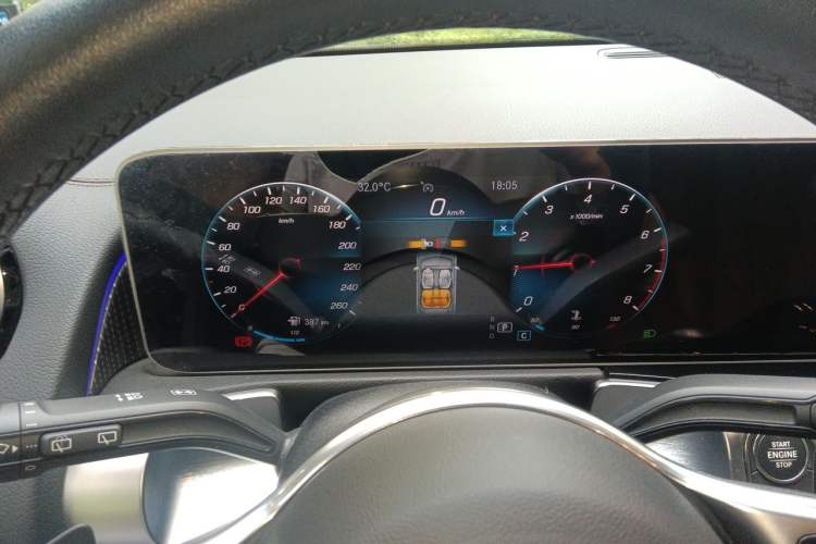 Used Mercedes-Benz GLB 2020 Updated GLB 200 Dynamic Edition Instrument Cluster
