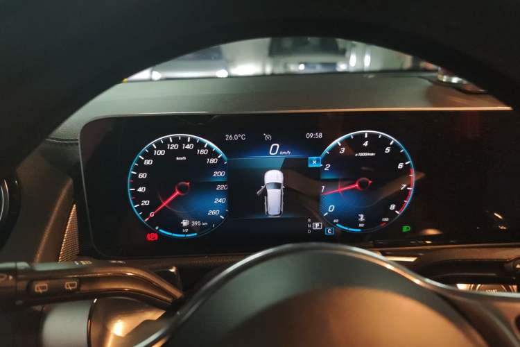 Used Mercedes-Benz GLB 2020 GLB 180 Dynamic Edition Instrument Cluster