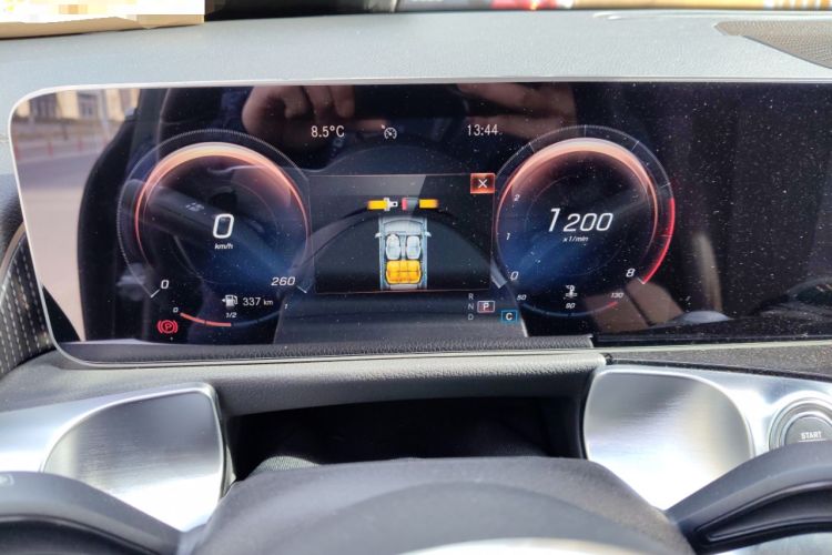 Used Mercedes-Benz GLB 2020 Updated GLB 200 Dynamic Edition Instrument Cluster