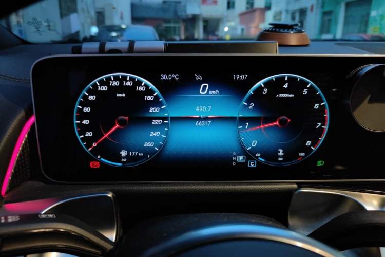Used Mercedes-Benz GLB 2020 Facelift GLB 200 Fashion Edition Instrument Cluster