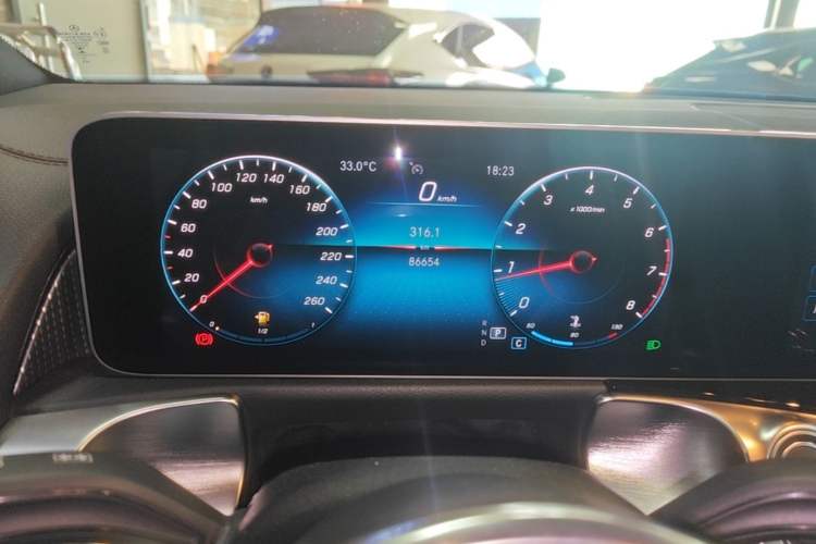 Used Mercedes-Benz GLB 2020 GLB 200 Dynamic Edition Instrument Cluster