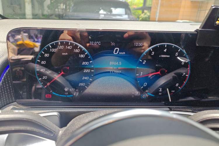 Used Mercedes-Benz GLB 2020 Updated GLB 200 Dynamic Edition Instrument Cluster