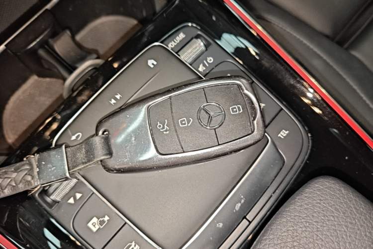 Used Mercedes-Benz GLB 2020 Facelift GLB 200 Fashion Edition Interior 1