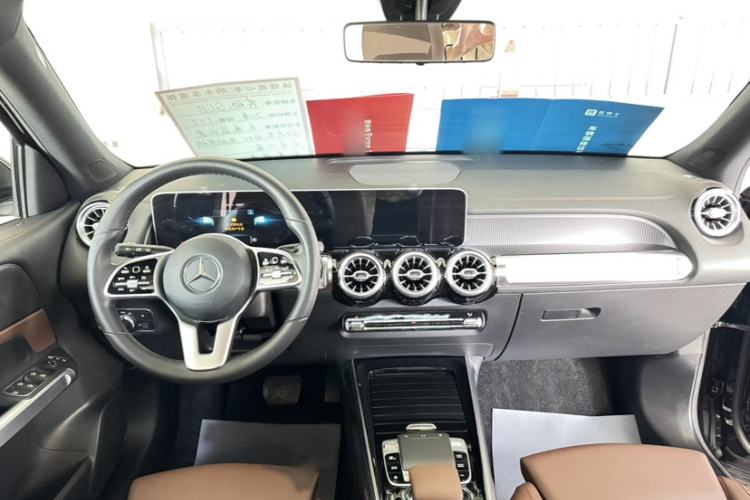 Used Mercedes-Benz GLB 2020 GLB 200 Dynamic Edition Interior 1