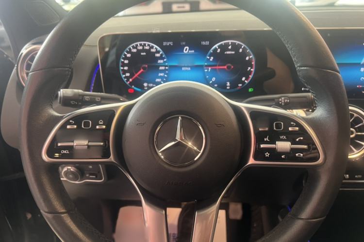 Used Mercedes-Benz GLB 2020 Facelift GLB 200 Fashion Edition Interior 2