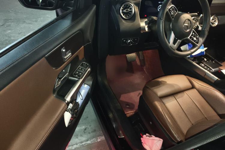 Used Mercedes-Benz GLB 2020 Updated GLB 200 Dynamic Edition Interior 3