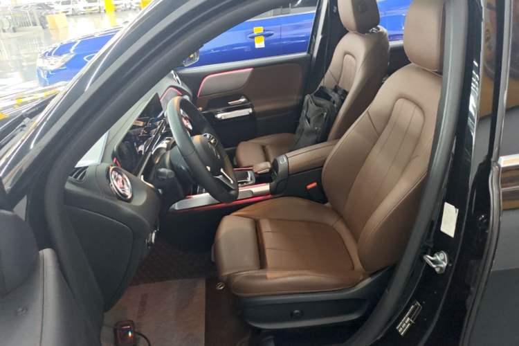 Used Mercedes-Benz GLB 2020 GLB 180 Fashion Model Left Front Seat