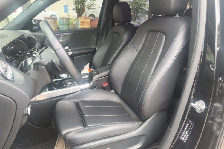 Used Mercedes-Benz GLB 2020 Facelift GLB 200 Fashion Edition Left Front Seat