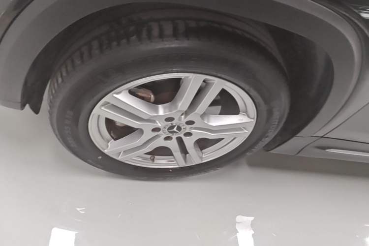 Used Mercedes-Benz GLB 2020 Updated GLB 200 Dynamic Edition Left Front Wheel Hub