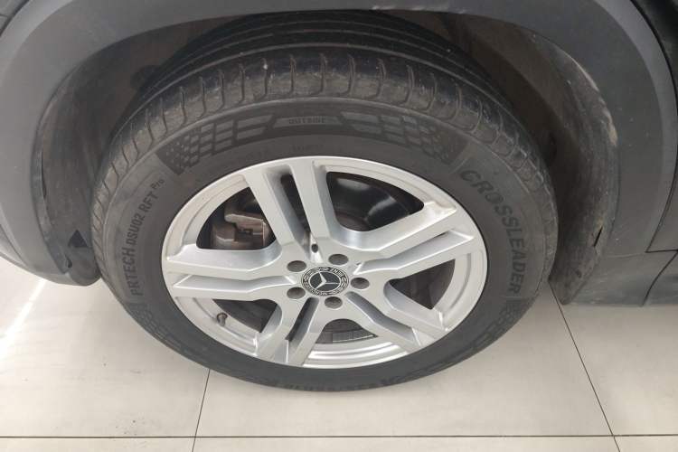 Used Mercedes-Benz GLB 2020 GLB 200 Dynamic Edition Left Front Wheel Hub