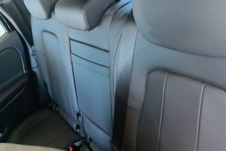 Used Mercedes-Benz GLB 2020 GLB 180 Fashion Model Left Rear Seat