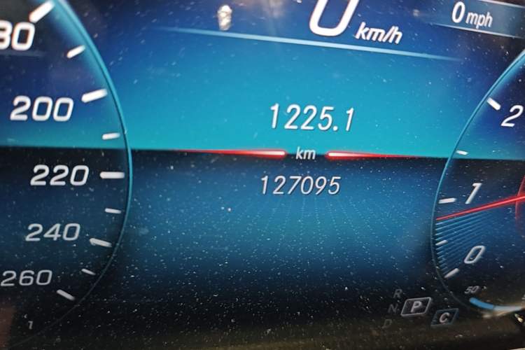 Used Mercedes-Benz GLB 2020 GLB 200 Dynamic Edition Odometer Close Up