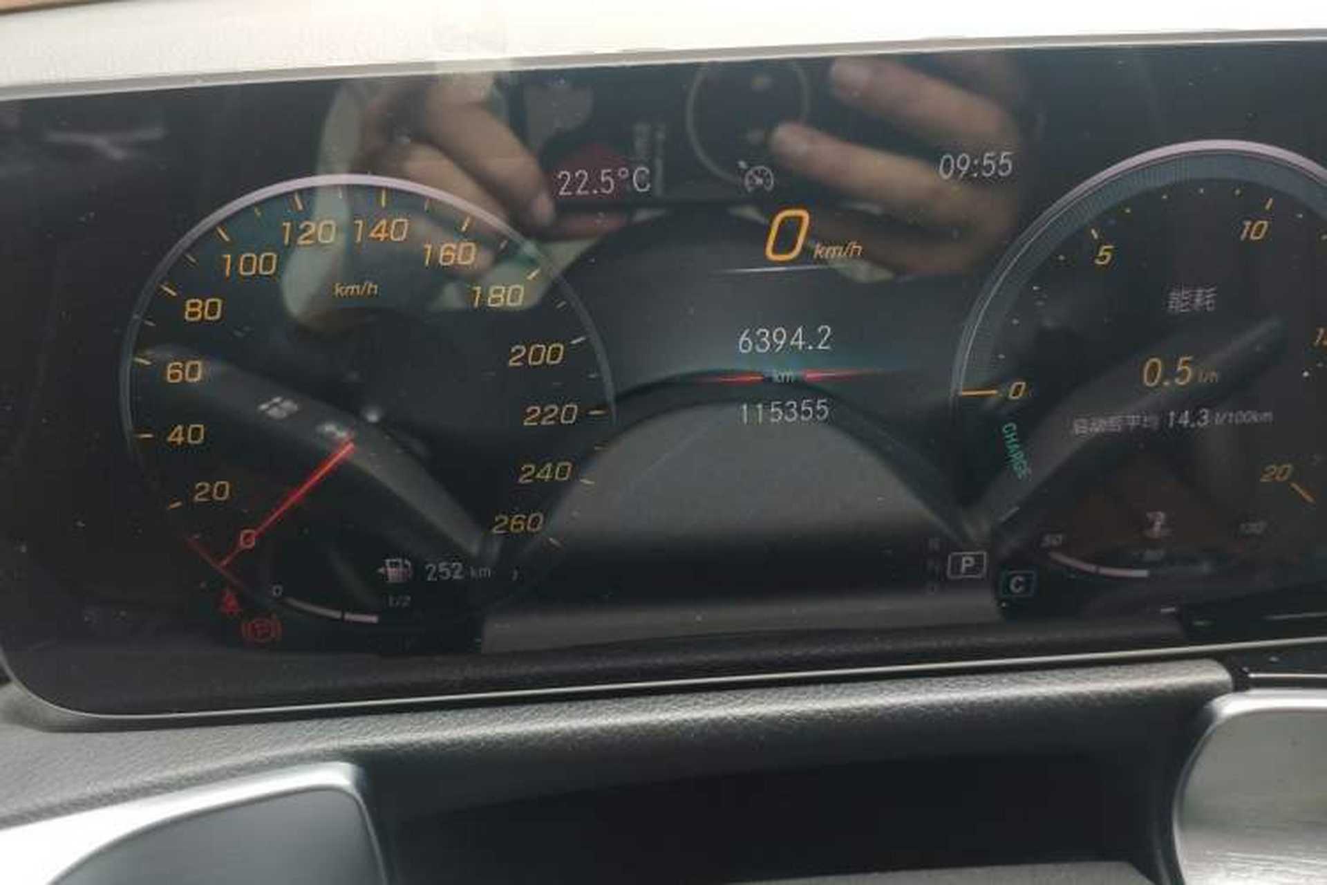 Used Mercedes-Benz GLB 2020 GLB 200 Dynamic Edition Odometer Close Up
