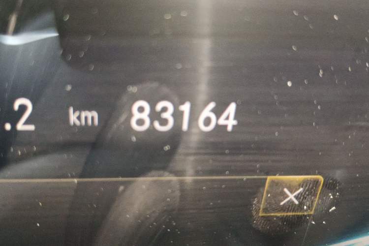 Used Mercedes-Benz GLB 2020 Facelift GLB 200 Fashion Edition Odometer Close Up