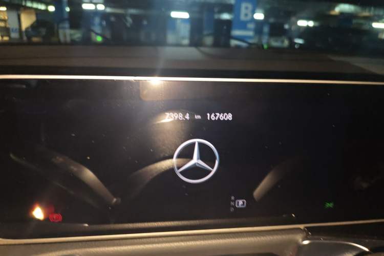 Used Mercedes-Benz GLB 2020 Updated GLB 200 Dynamic Edition Odometer Close Up