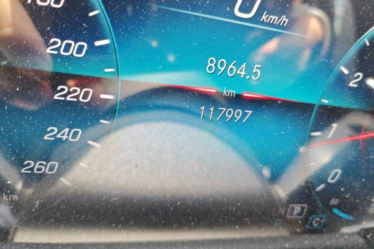 Used Mercedes-Benz GLB 2020 Updated GLB 200 Dynamic Edition Odometer Close Up