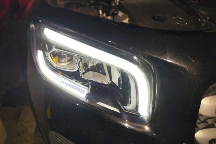 Used Mercedes-Benz GLB 2020 Updated GLB 200 Dynamic Edition Right Front Headlight