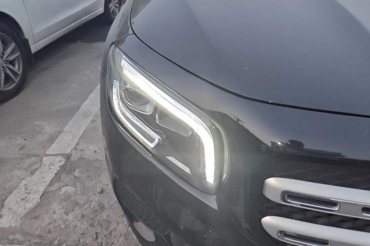 Used Mercedes-Benz GLB 2020 GLB 200 Dynamic Edition Right Front Headlight