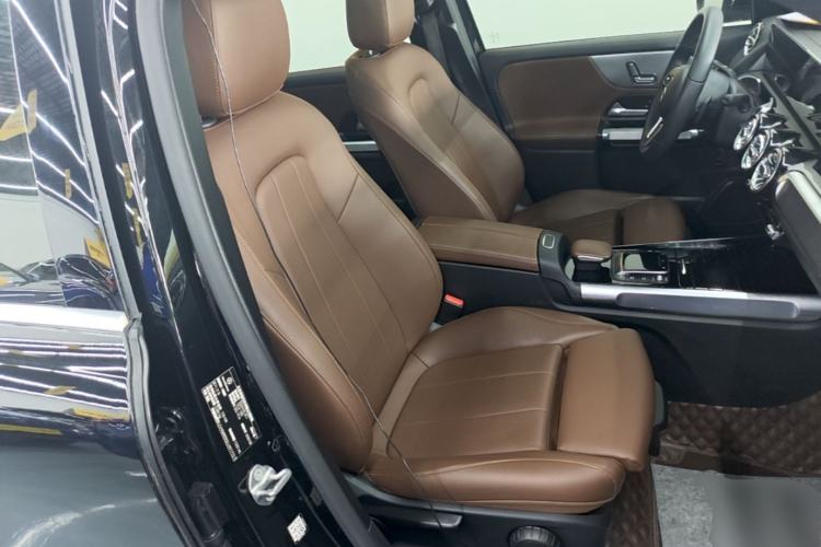 Used Mercedes-Benz GLB 2020 GLB 180 Fashion Model Right Front Seat