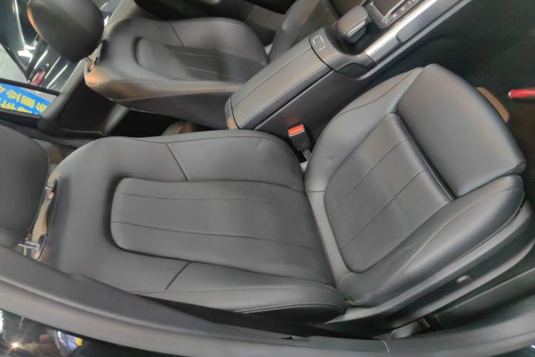 Used Mercedes-Benz GLB 2020 Facelift GLB 200 Fashion Edition Right Front Seat