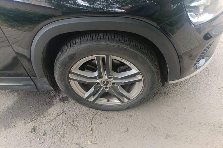 Used Mercedes-Benz GLB 2020 Updated GLB 200 Dynamic Edition Right Front Wheel Hub