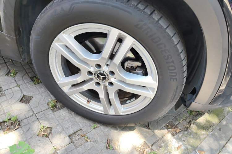 Used Mercedes-Benz GLB 2020 Updated GLB 200 Dynamic Edition Right Front Wheel Hub