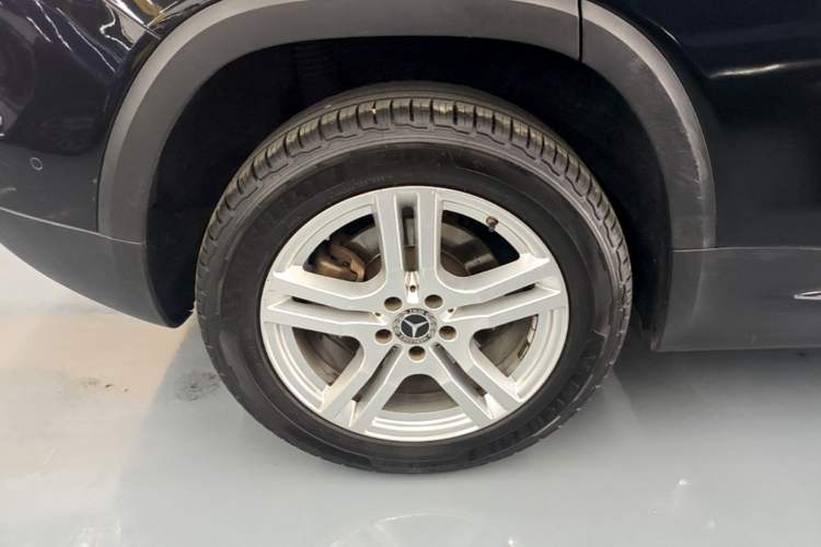 Used Mercedes-Benz GLB 2020 GLB 180 Fashion Model Right Rear Wheel Hub