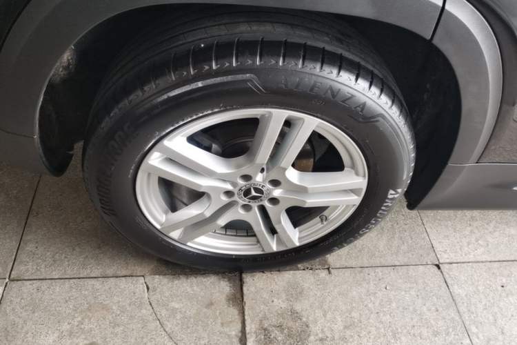 Used Mercedes-Benz GLB 2020 GLB 200 Dynamic Edition Right Rear Wheel Hub