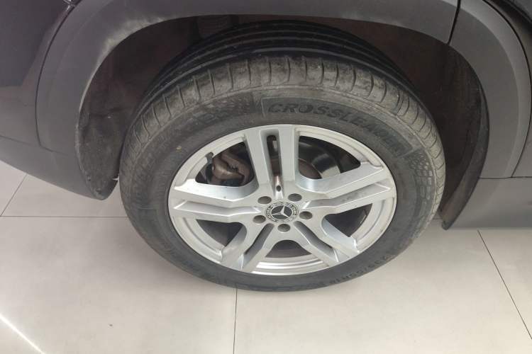 Used Mercedes-Benz GLB 2020 GLB 200 Dynamic Edition Right Rear Wheel Hub
