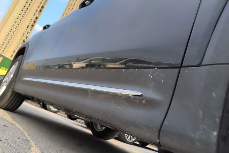 Used Mercedes-Benz GLB 2020 GLB 180 Dynamic Edition Right Side Sill