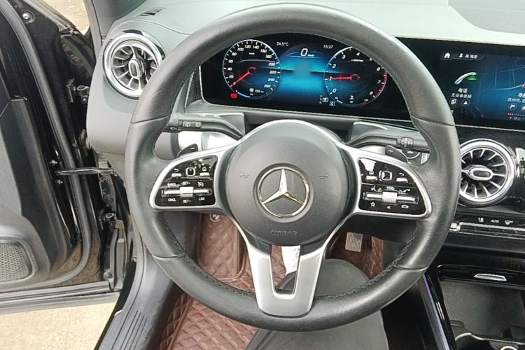 Used Mercedes-Benz GLB 2020 Updated GLB 200 Dynamic Edition Steering Wheel