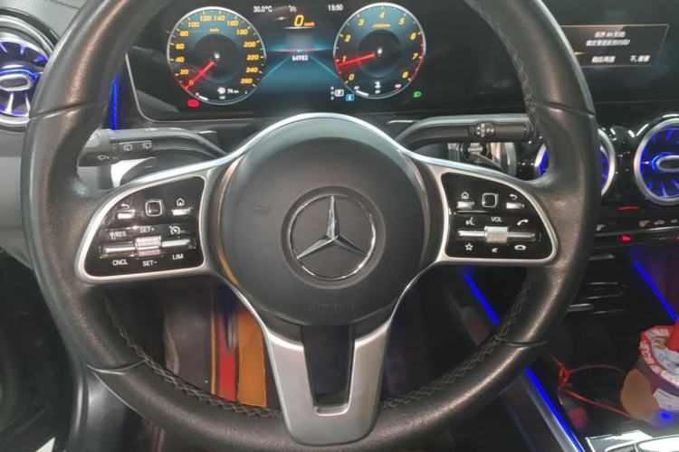 Used Mercedes-Benz GLB 2020 Updated GLB 200 Dynamic Edition Steering Wheel