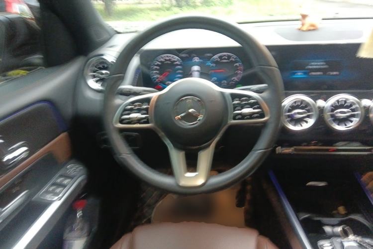 Used Mercedes-Benz GLB 2020 Updated GLB 200 Dynamic Edition Steering Wheel