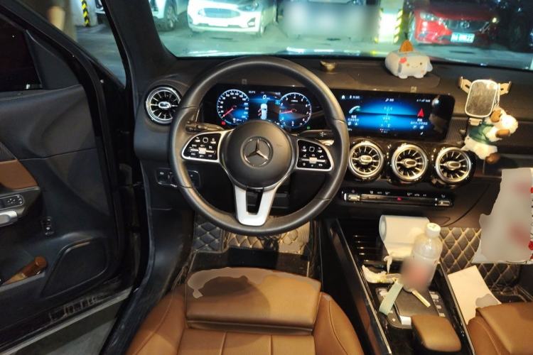 Used Mercedes-Benz GLB 2020 Updated GLB 200 Dynamic Edition Steering Wheel