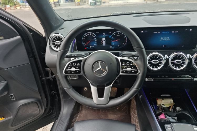 Used Mercedes-Benz GLB 2020 Updated GLB 200 Dynamic Edition Steering Wheel