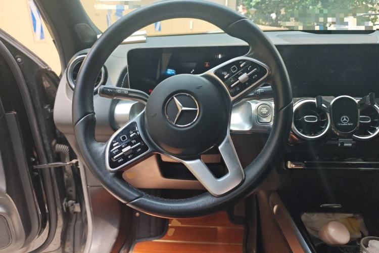 Used Mercedes-Benz GLB 2020 GLB 200 Dynamic Edition Steering Wheel