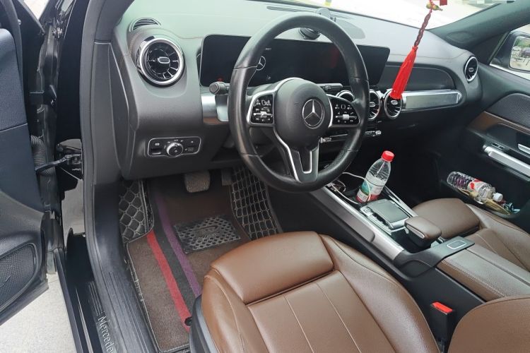 Used Mercedes-Benz GLB 2020 GLB 200 Dynamic Edition Steering Wheel