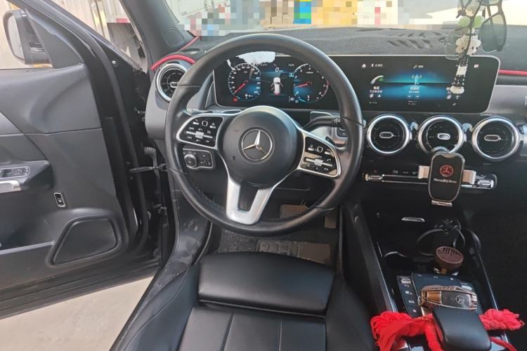 Used Mercedes-Benz GLB 2020 GLB 180 Fashion Model Steering Wheel