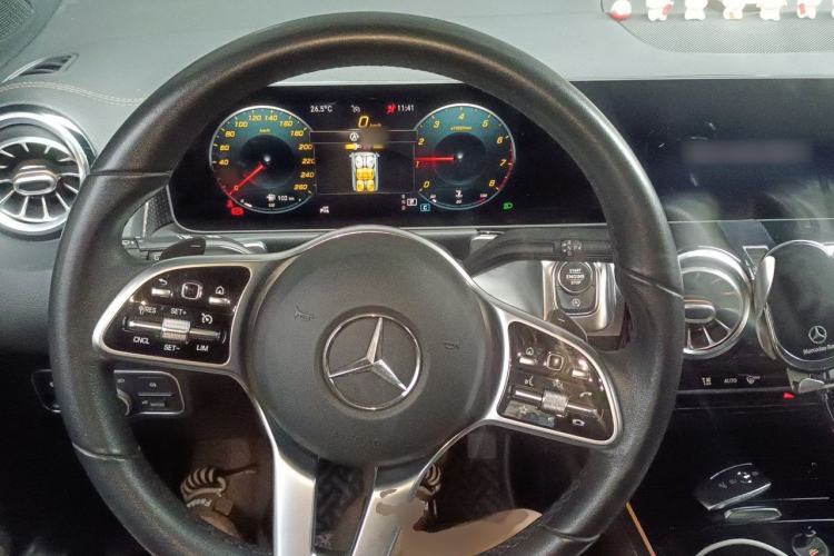 Used Mercedes-Benz GLB 2020 Facelift GLB 200 Fashion Edition Steering Wheel