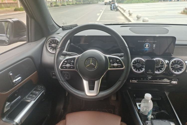 Used Mercedes-Benz GLB 2020 Updated GLB 200 Dynamic Edition Steering Wheel