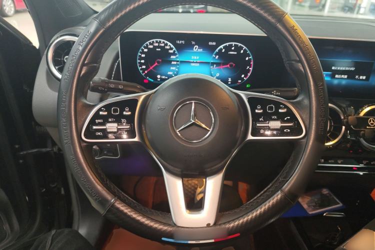 Used Mercedes-Benz GLB 2020 GLB 200 Dynamic Edition Steering Wheel