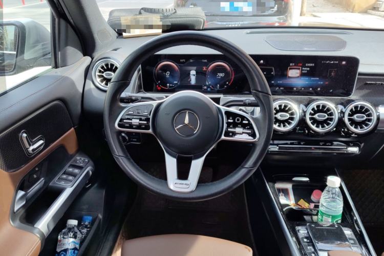 Used Mercedes-Benz GLB 2020 Updated GLB 200 Dynamic Edition Steering Wheel