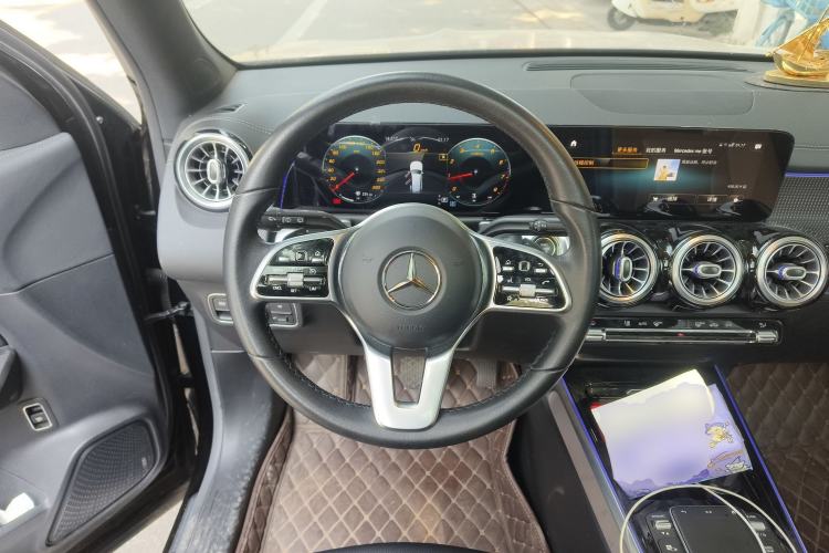 Used Mercedes-Benz GLB 2020 GLB 200 Dynamic Edition Steering Wheel